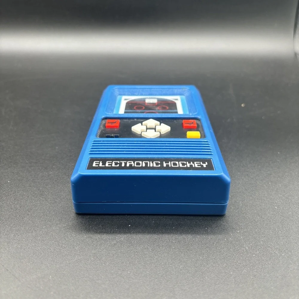 Authentic Mattel Electronics Hockey 2946-0330 Vintage 1978 Handheld Game Works